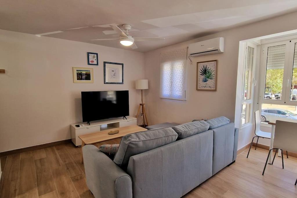 Moderno Apartamento Sevilla Zona Nervion. Wifi/Ac Exterior photo