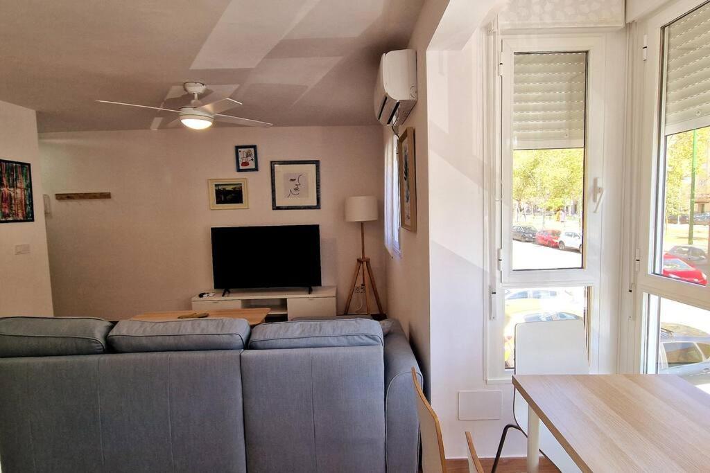 Moderno Apartamento Sevilla Zona Nervion. Wifi/Ac Exterior photo