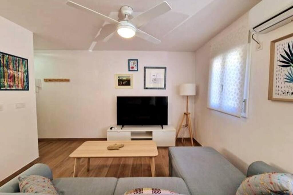 Moderno Apartamento Sevilla Zona Nervion. Wifi/Ac Exterior photo